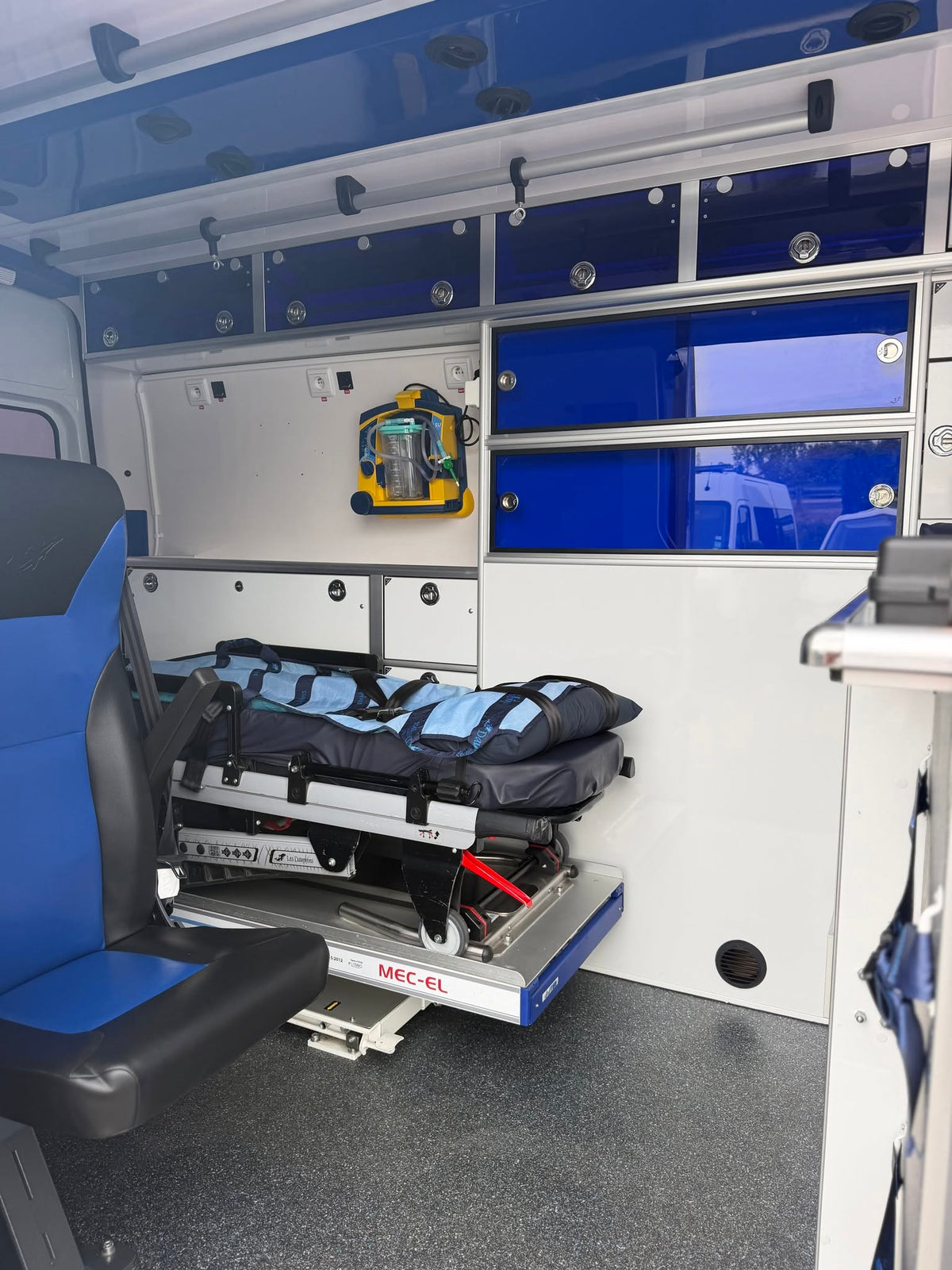 Gebrauchter RENAULT MASTER L2H2 Krankenwagen Typ B (von GRAND T'EST AUTO)