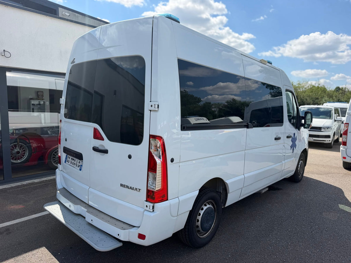 Gebrauchter RENAULT MASTER L2H2 Krankenwagen Typ B (von GRAND T'EST AUTO)